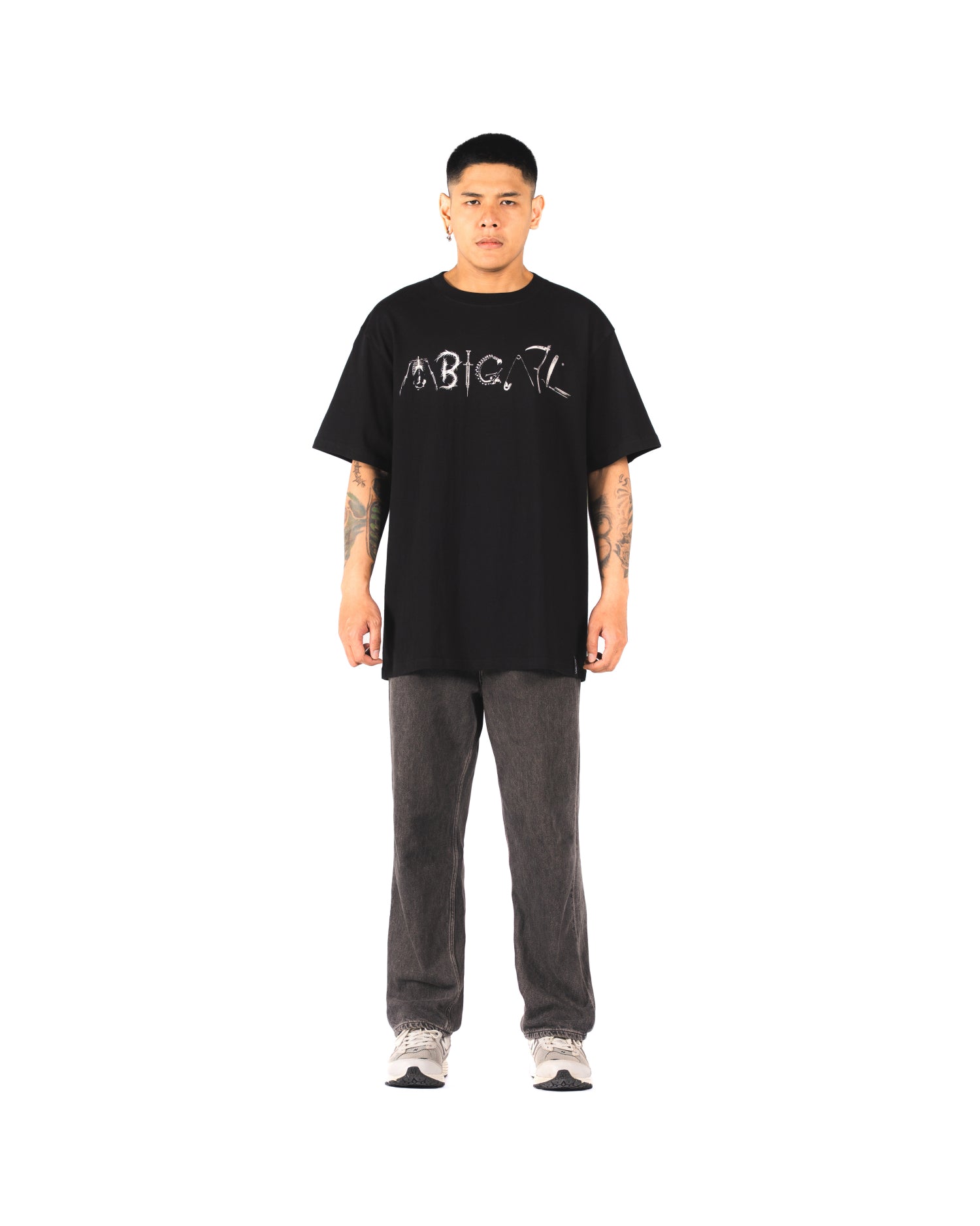 LEASH - Shortsleeve T-Shirt