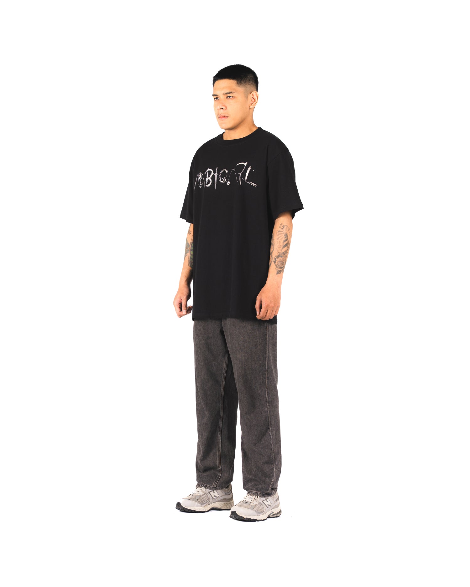 LEASH - Shortsleeve T-Shirt