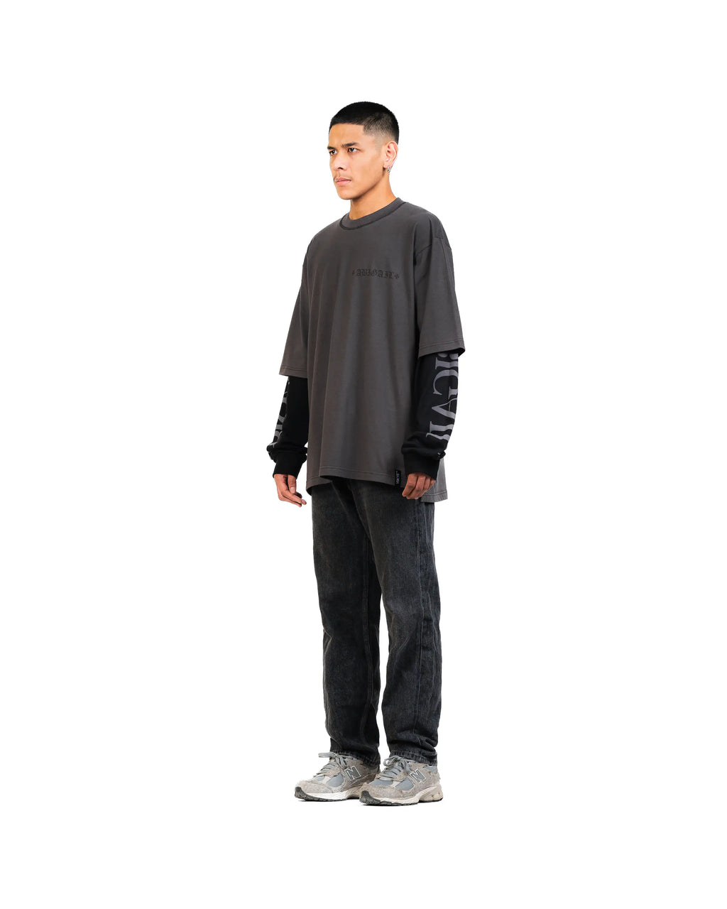 CAPTIVE - Double Layered Longsleeve T-Shirt