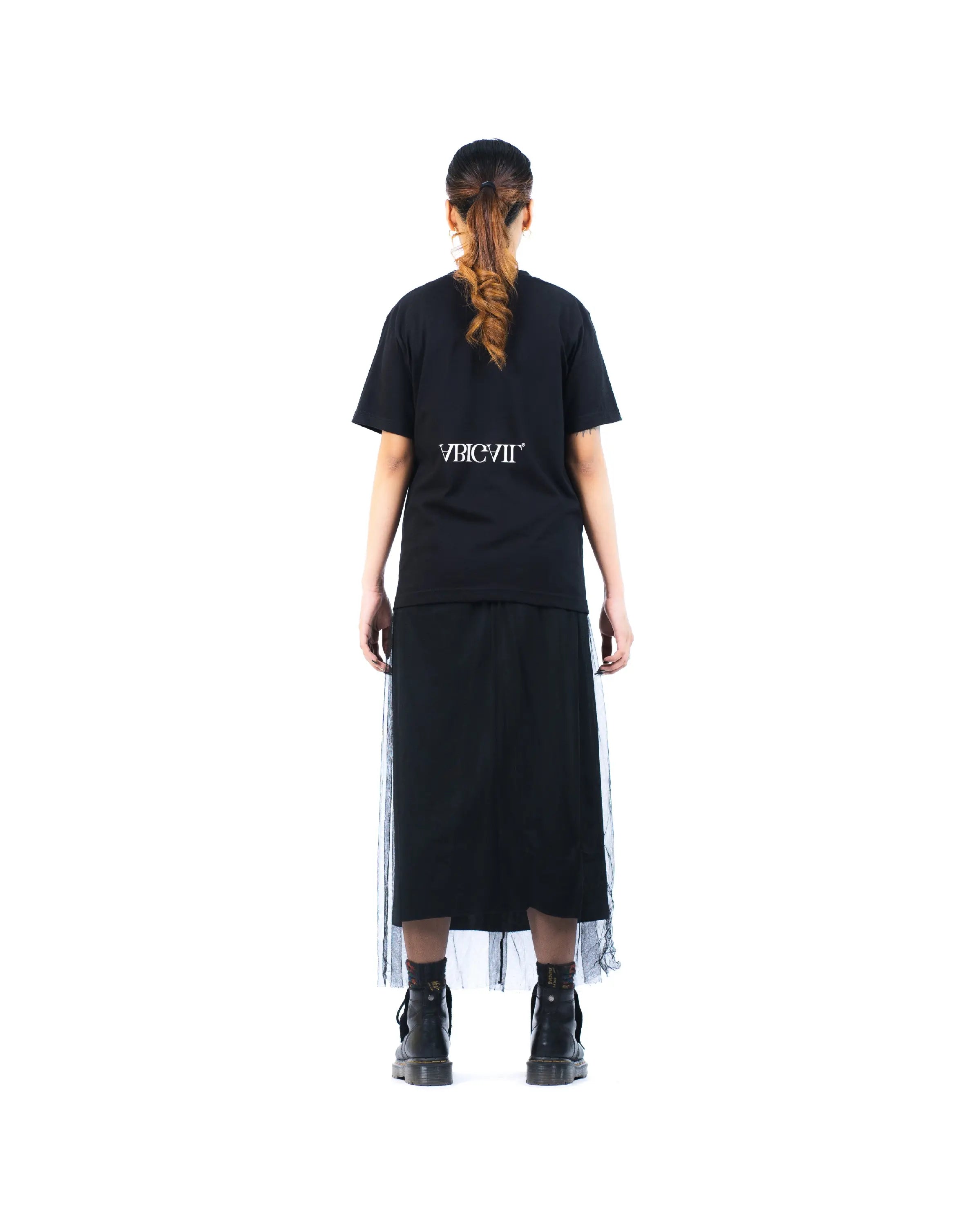 SAWYER BLACK - Shortsleeve T-Shirt