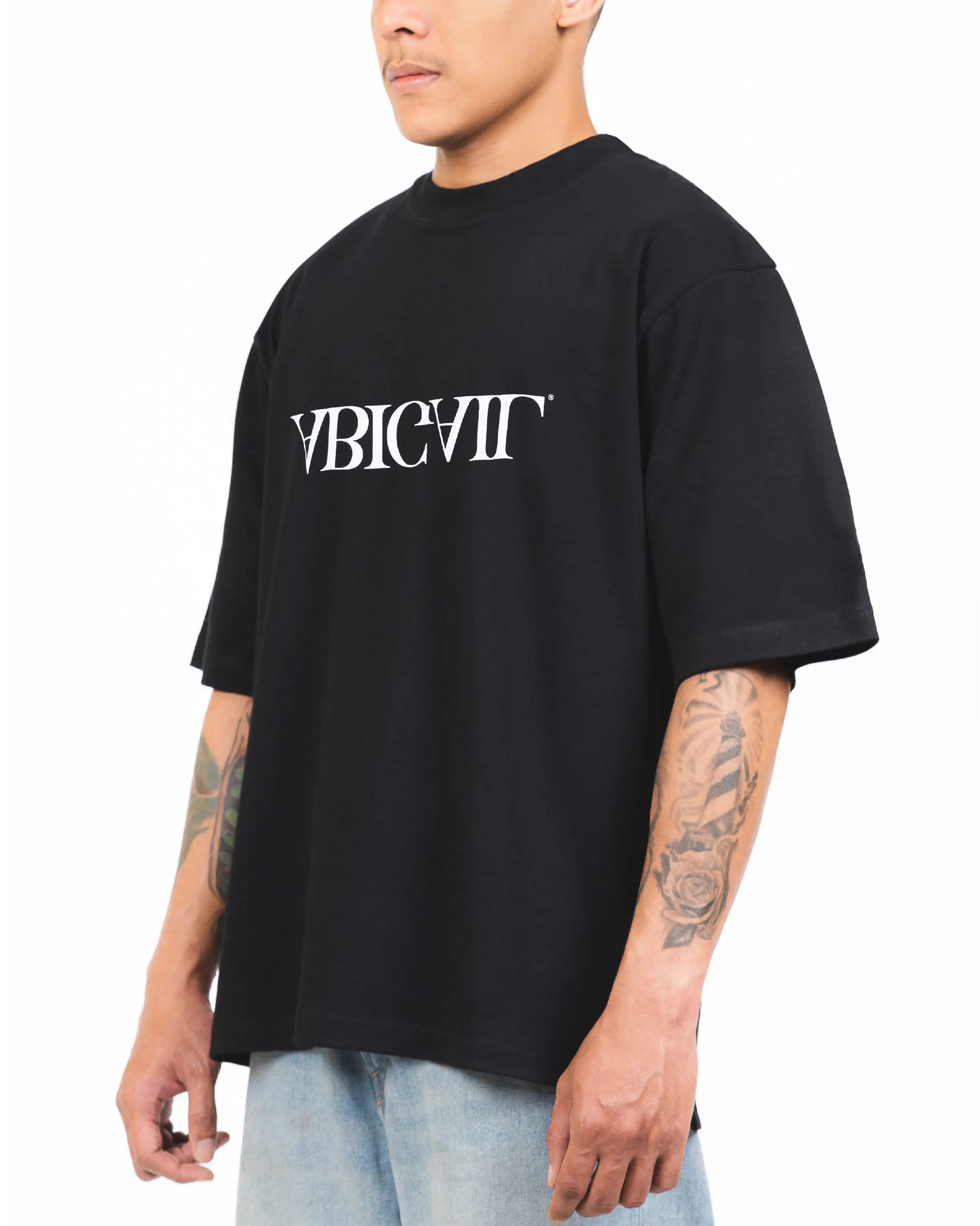VESTIGE - Oversized Shortsleeve T-Shirt
